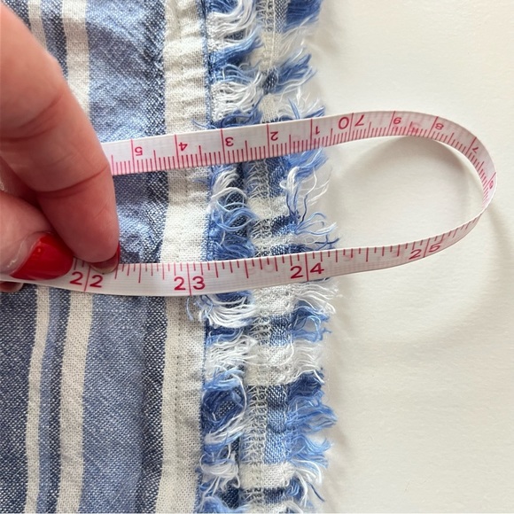 Cloth & Stone Linen Blend Striped Raw Hem Sleeveless Button Back Detail Boho Top - Picture 9 of 10